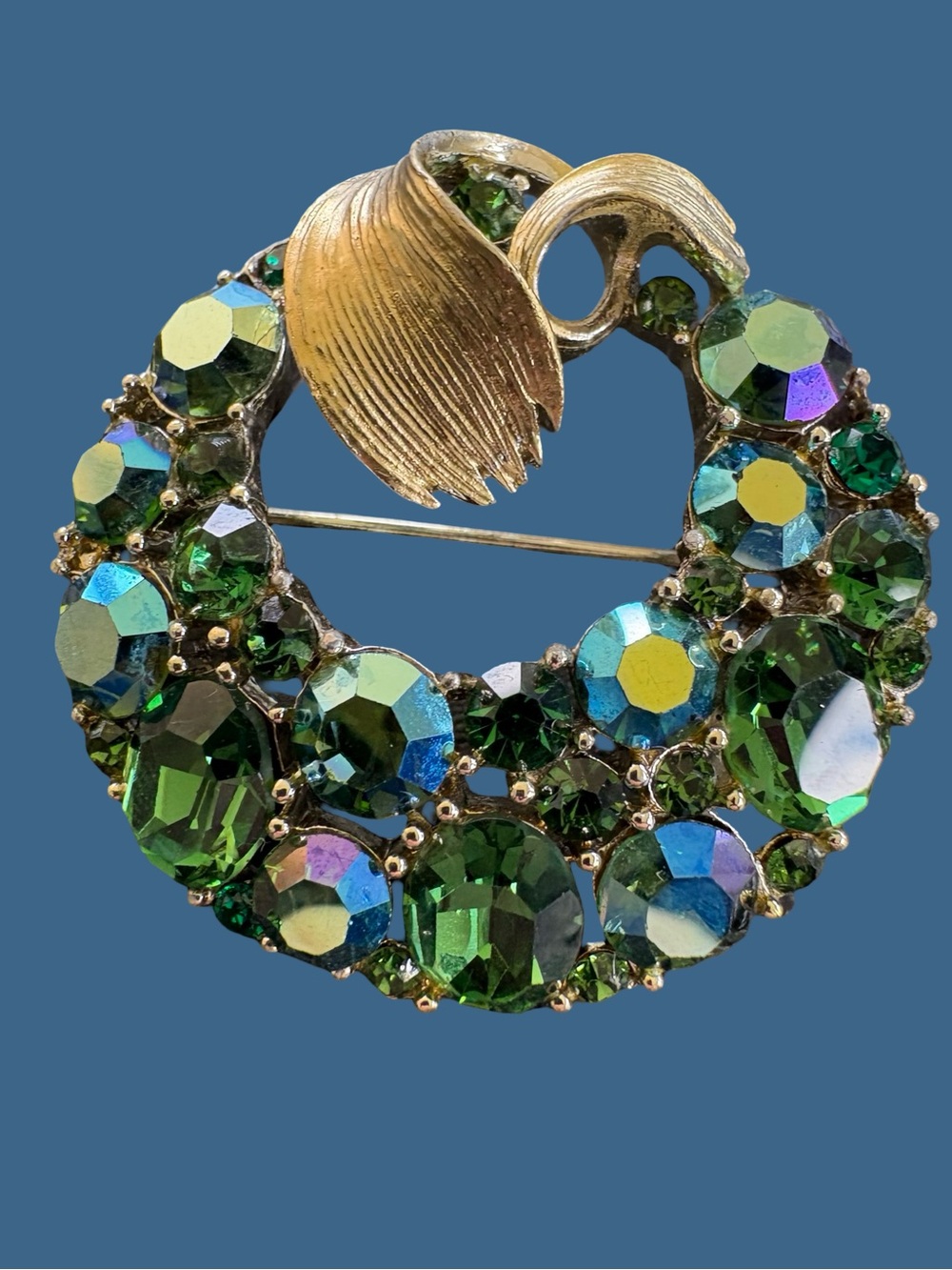 Beautiful vintage Lisner Gold-Tone Brooch green and green ab crystals 1950’s